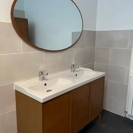 Maison Familiale Près Du Zoo Et Du Circuit - Fr-1-410-463