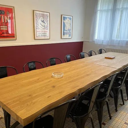 Hébergement de vacances Maison Familiale Près Du Zoo Et Du Circuit - Fr-1-410-463 Bazouges-sur-le-Loir