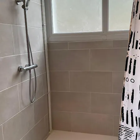 Maison Familiale Près Du Zoo Et Du Circuit - Fr-1-410-463 Hébergement de vacances *