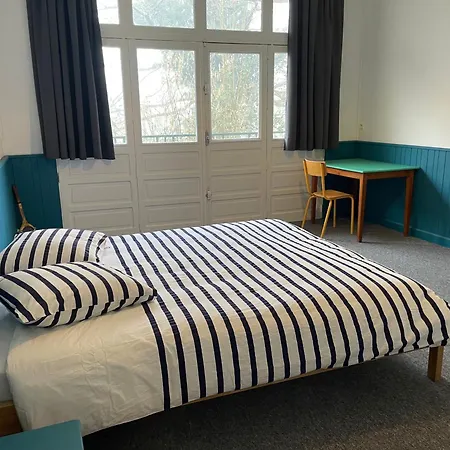 Maison Familiale Près Du Zoo Et Du Circuit - Fr-1-410-463