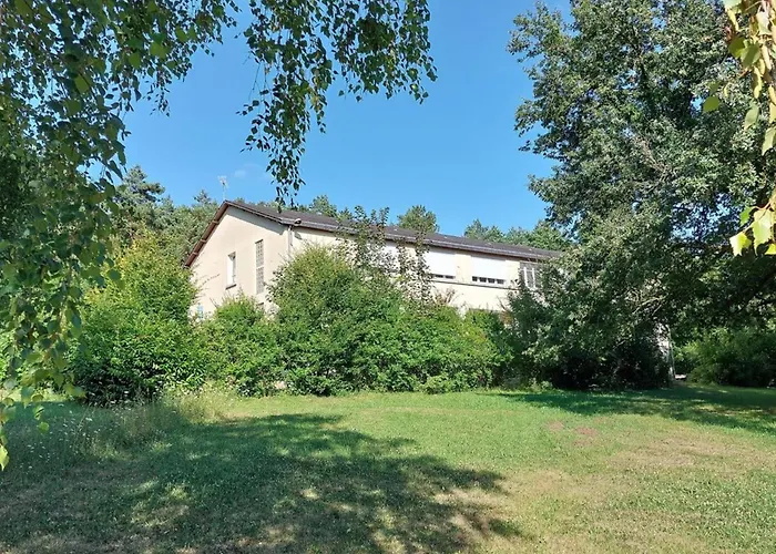 Сasa de vacaciones Maison Familiale Pres Du Zoo Et Du Circuit - Fr-1-410-463 *